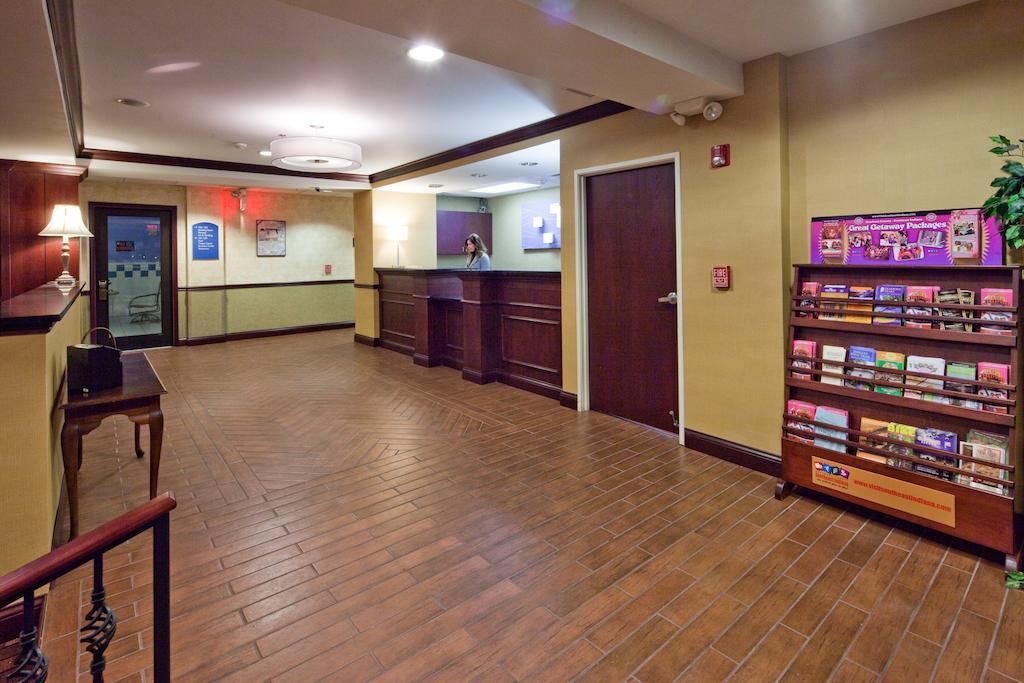 Holiday Inn Express Cincinnati-Lawrenceburg Eksteriør bilde